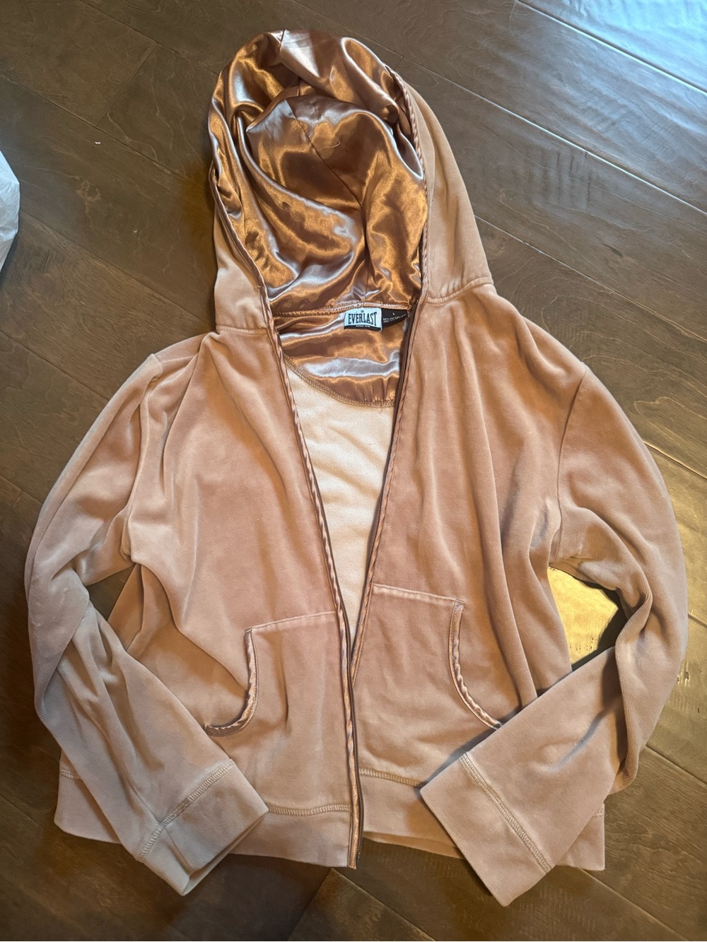 Everlast Satin-Lined Velvet Hoodie in Taupe